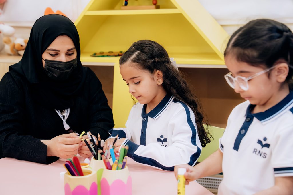 أفضل مدارس انترناشونال بالرياض: كيف يختار الأهل التعليم الدولي المناسب لأبنائهم؟
