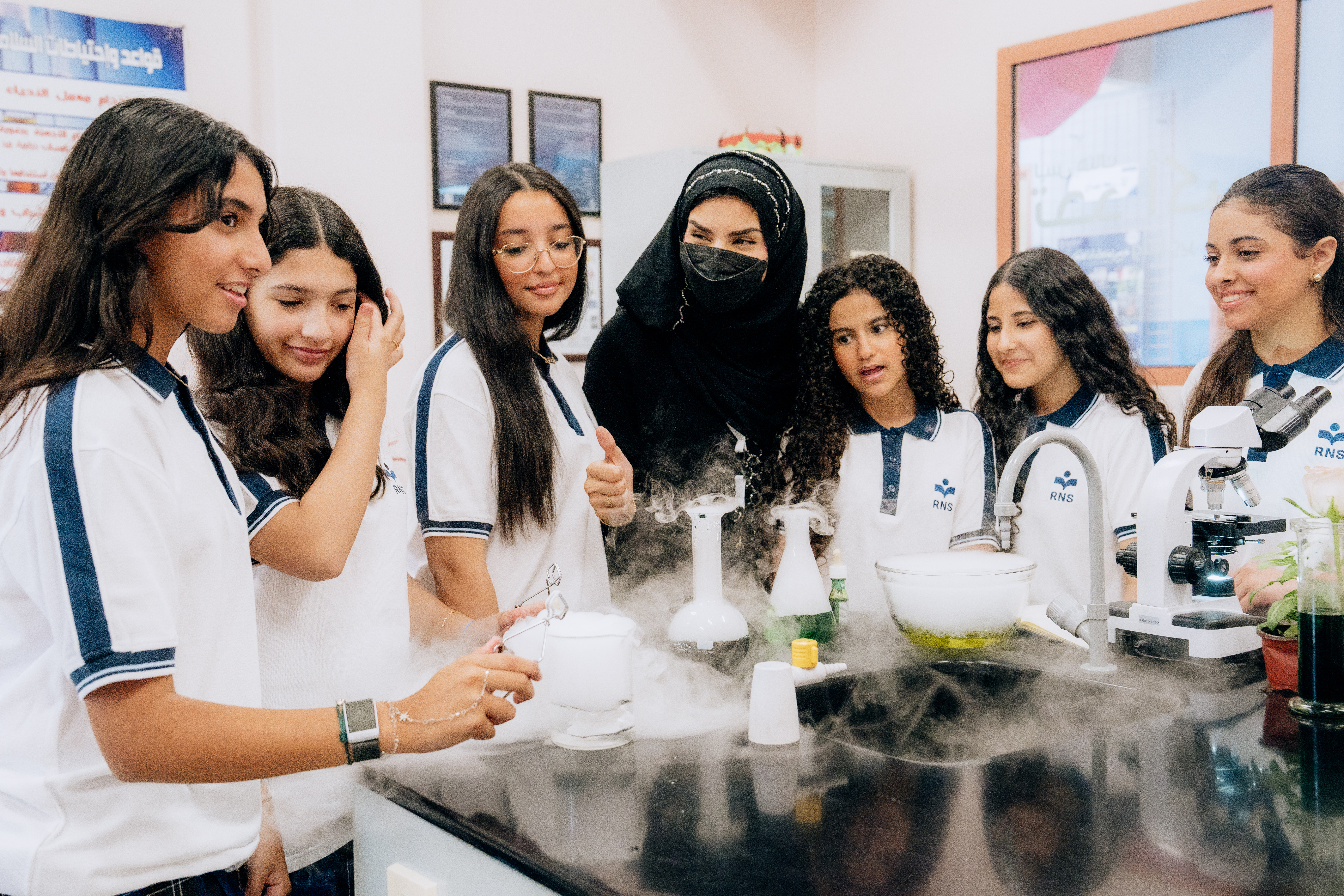 Girls Middle Schools in Riyadh: How Parents Can Choose the Right School for Their Daughters